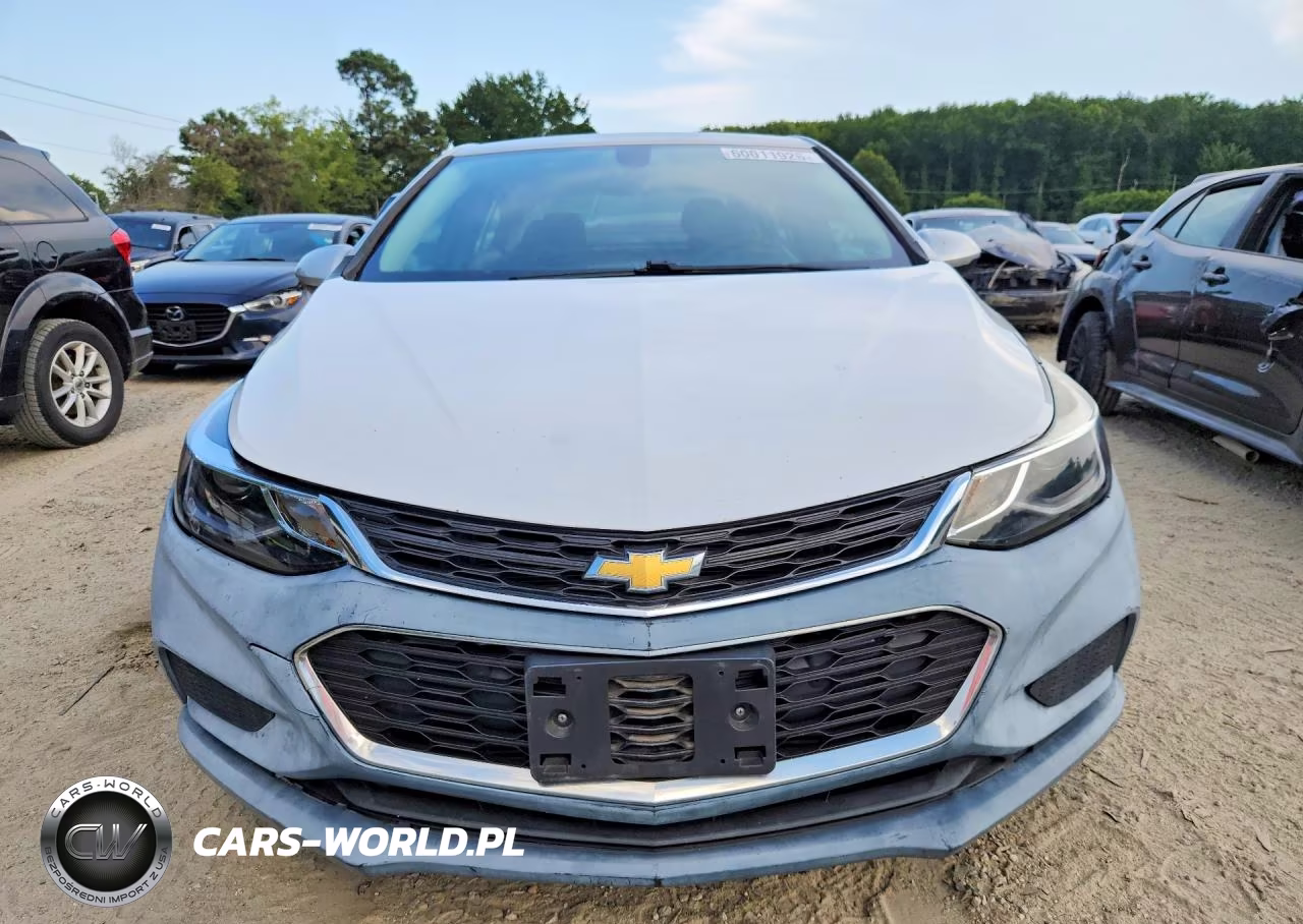 2018 Chevrolet Cruze Lt VIN:1G1BE5SM9J7117858 - 5