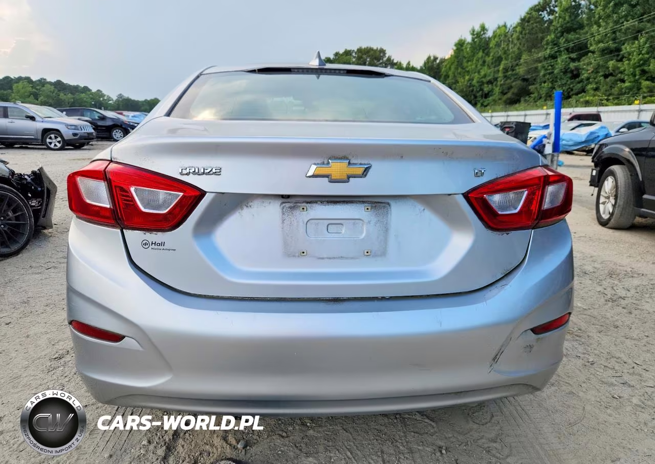 2018 Chevrolet Cruze Lt VIN:1G1BE5SM9J7117858 - 6