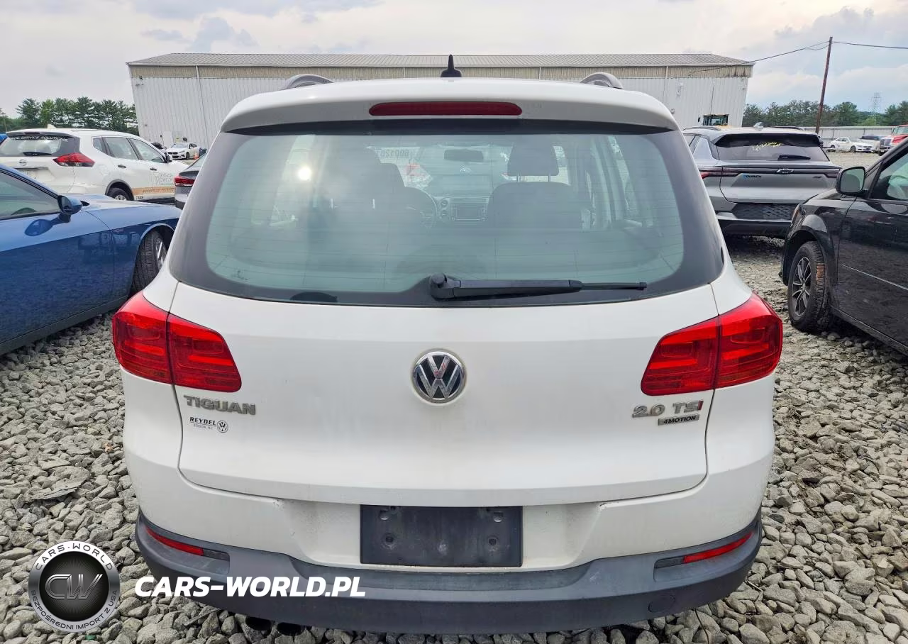 2015 Volkswagen Tiguan S VIN:WVGBV7AX2FW518952 - 6