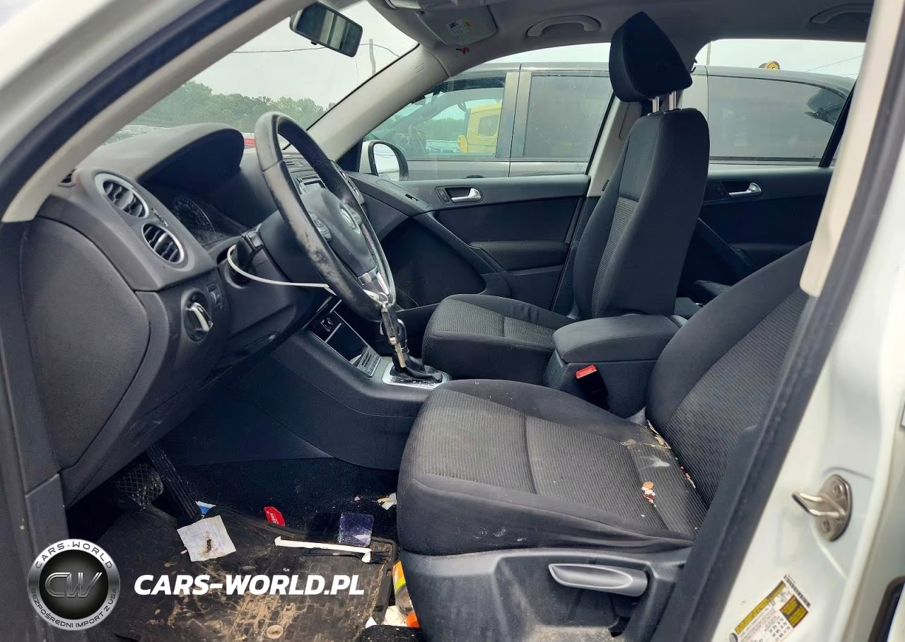 2015 Volkswagen Tiguan S VIN:WVGBV7AX2FW518952 - 7