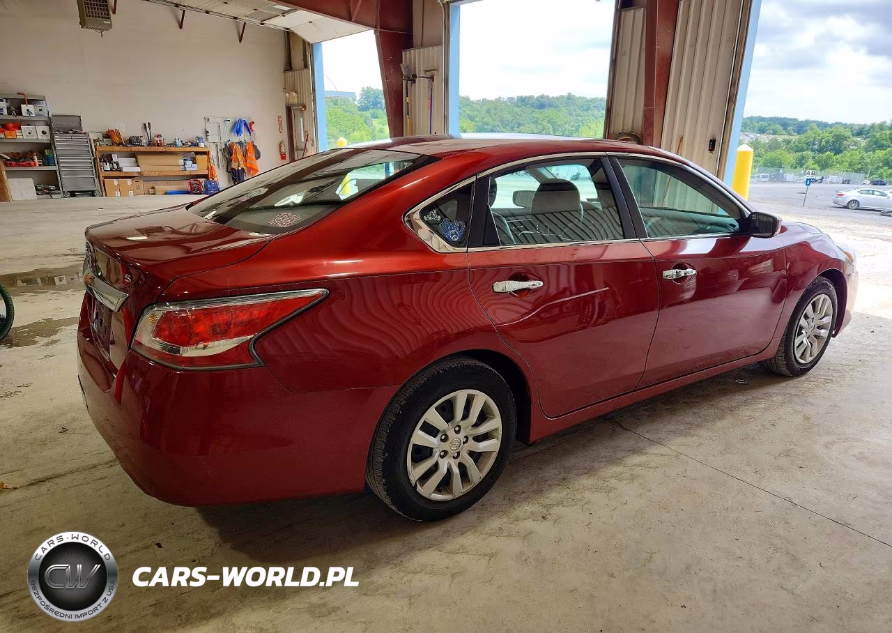2015 Nissan Altima 2.5 S VIN:1N4AL3AP1FN300902 - 3