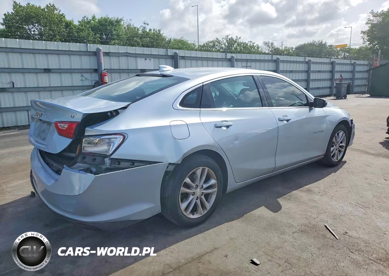 2017 Chevrolet Malibu Lt VIN:1G1ZE5ST8HF181380 - 3
