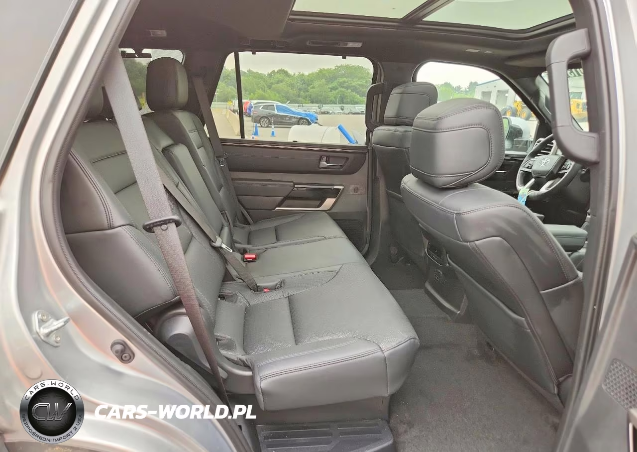 2025 Toyota Sequoia Limited VIN:7SVAAABA8SX071895 - 11