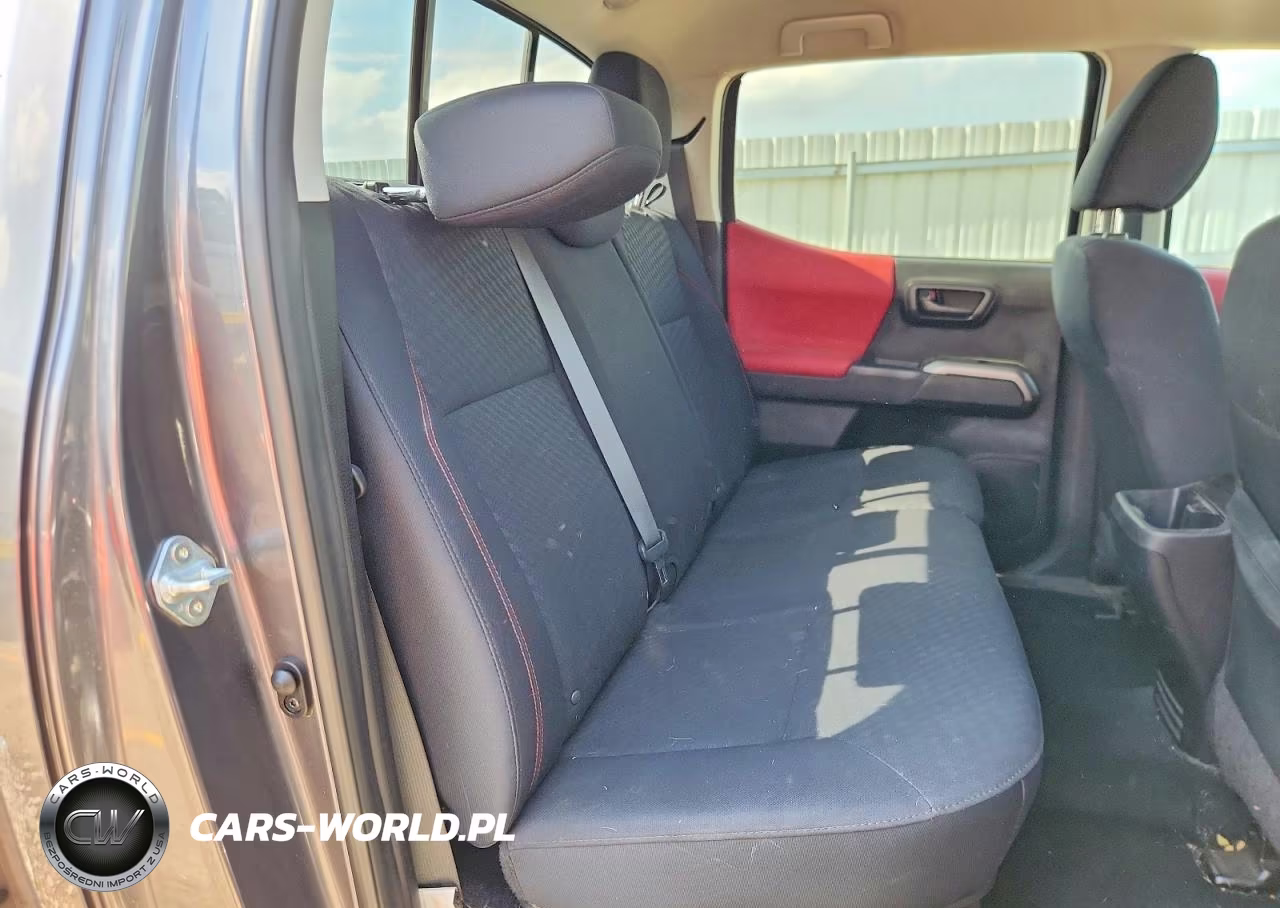 2021 Toyota Tacoma Double Cab VIN:3TYAX5GN6MT017830 - 10