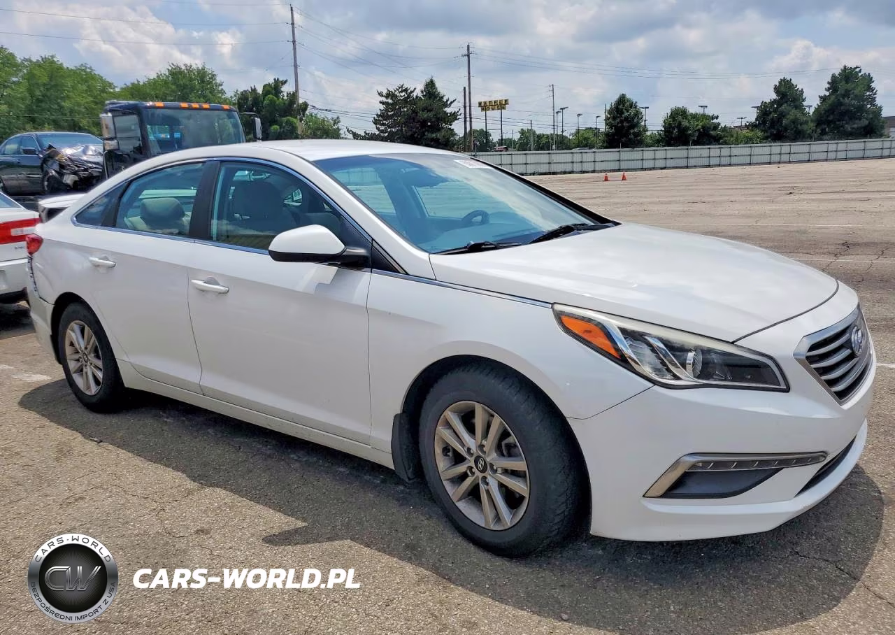 2015 Hyundai Sonata Se VIN:5NPE24AF7FH247666 - 4