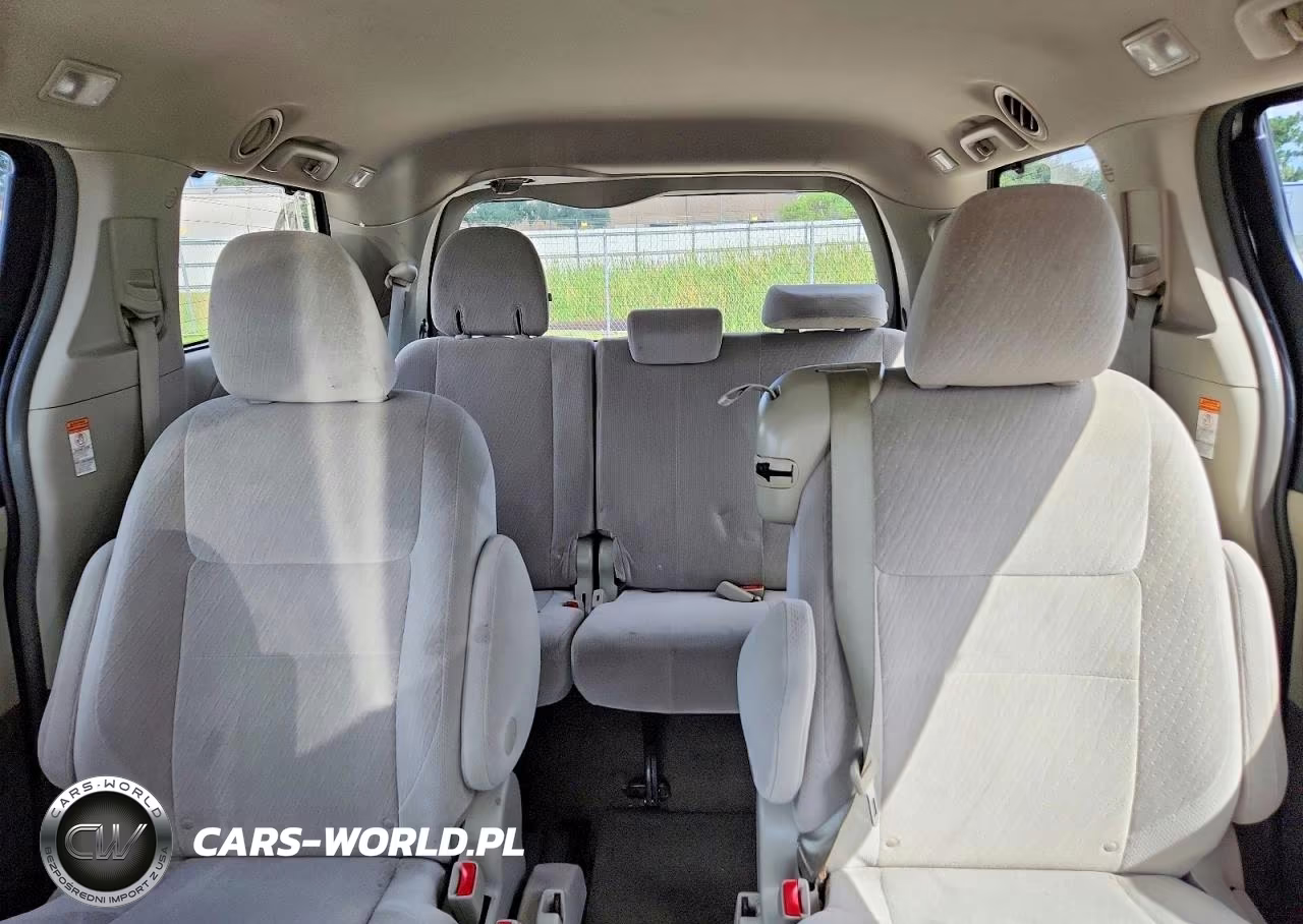 2015 Toyota Sienna Le VIN:5TDKK3DC0FS677385 - 10