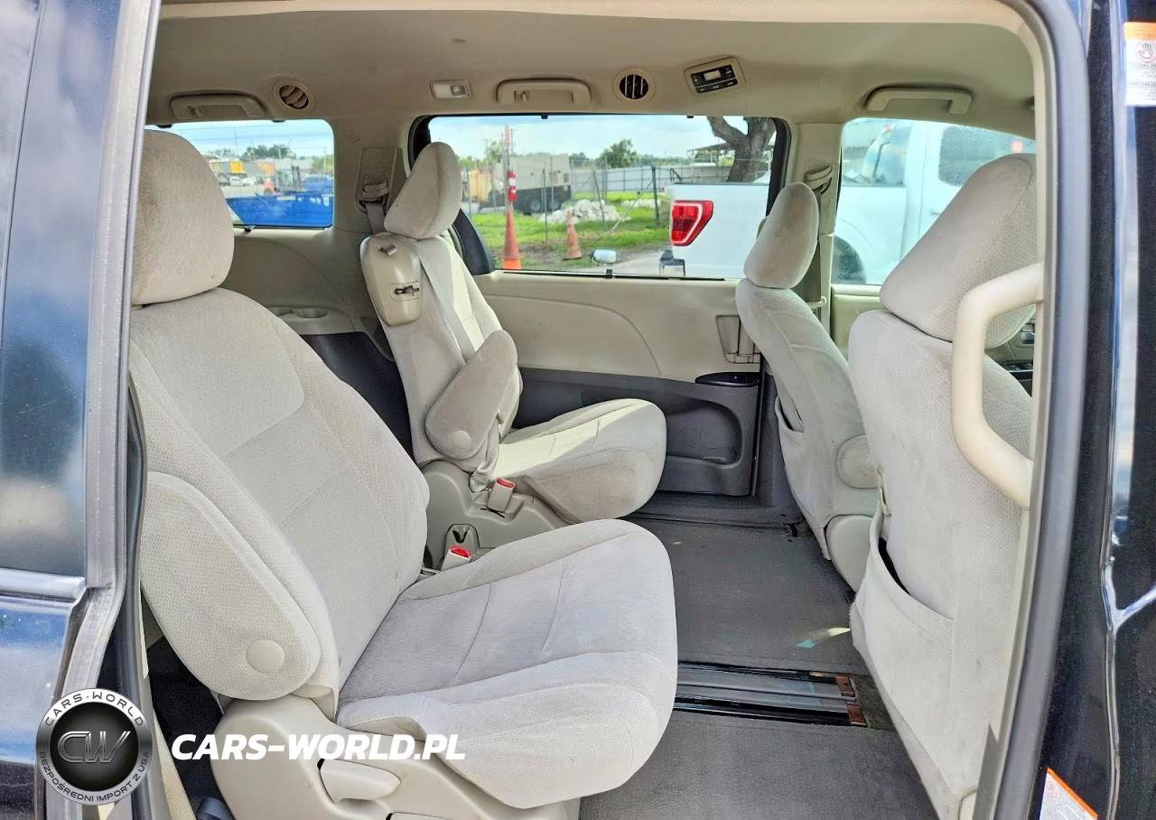 2015 Toyota Sienna Le VIN:5TDKK3DC0FS677385 - 11