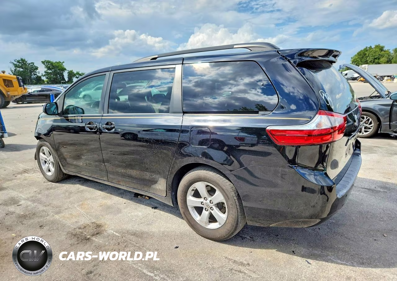 2015 Toyota Sienna Le VIN:5TDKK3DC0FS677385 - 2