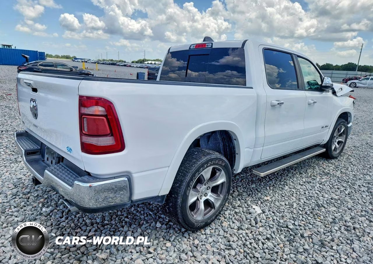 2020 Ram 1500 Laramie VIN:1C6RREJT1LN390253 - 3