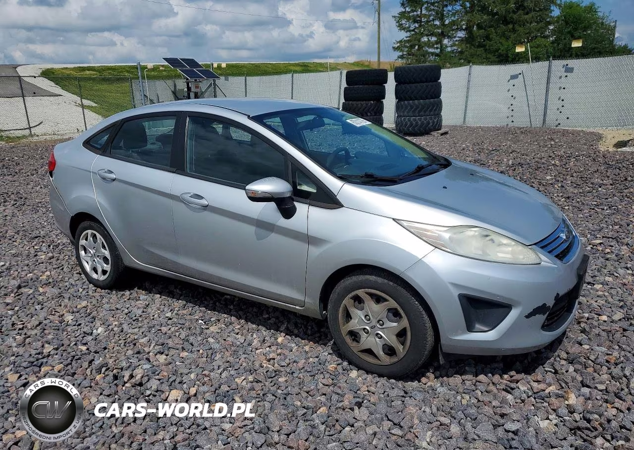 2013 Ford Fiesta Se VIN:3FADP4BJ2DM183534 - 4