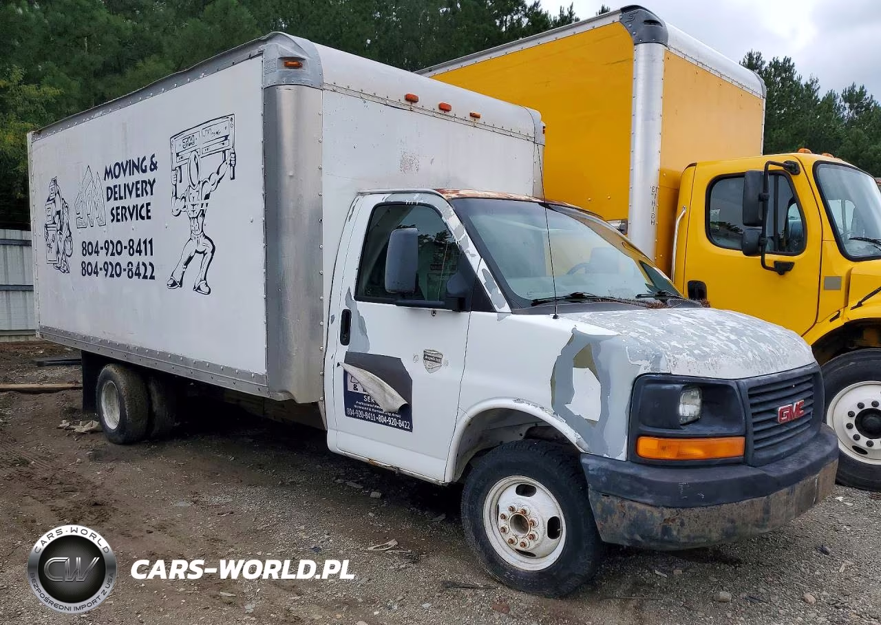 2005 GMC Savana Cutaway G3500 VIN:1GDJG31V551906704 - 4
