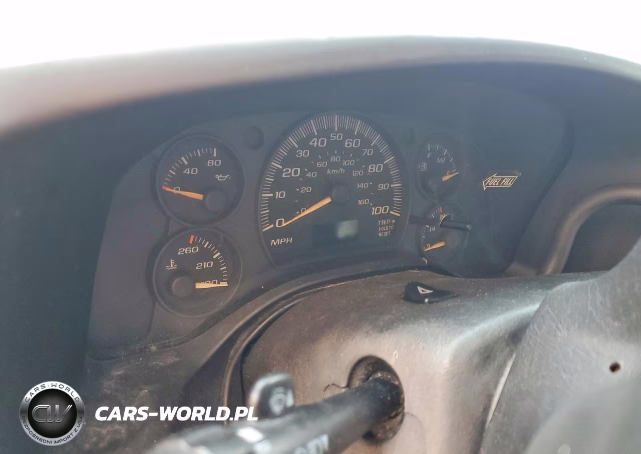 2005 GMC Savana Cutaway G3500 VIN:1GDJG31V551906704 - 9