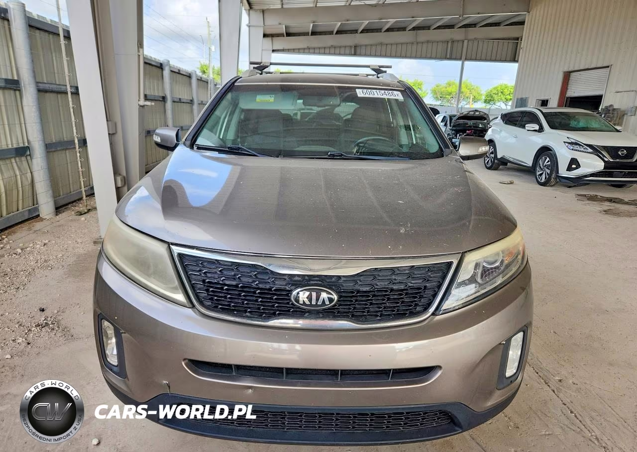 2015 Kia Sorento VIN:5XYKT4A68FG625792 - 5