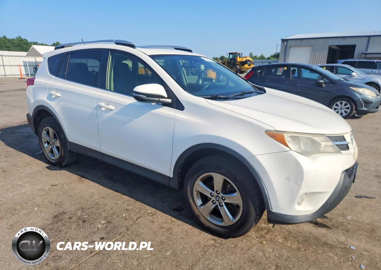 2015 Toyota Rav4 Xle VIN:JTMRFREV3FD115594 - 4