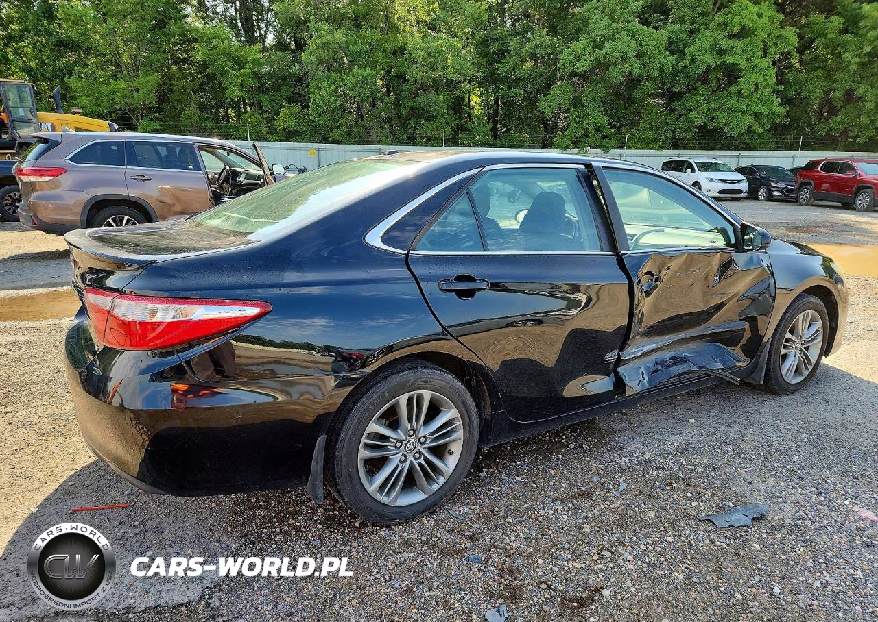 2015 Toyota Camry Se VIN:4T1BF1FK1FU498020 - 3