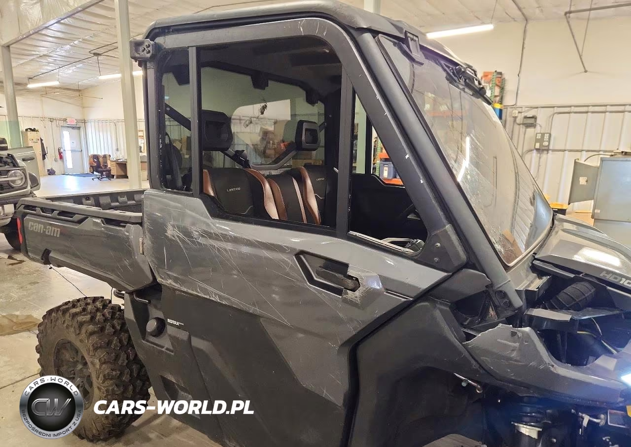 2023 Can-Am Defender Utility Vehicle VIN:3JBUVAX46PK007848 - 9