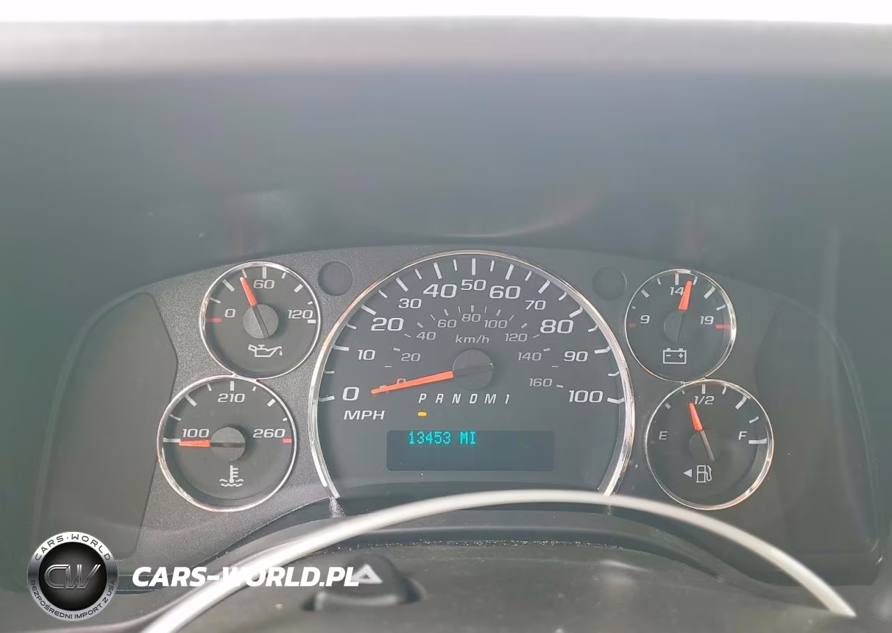 2025 Chevrolet Express G3500 VIN:1HA3GRC72SN005594 - 9