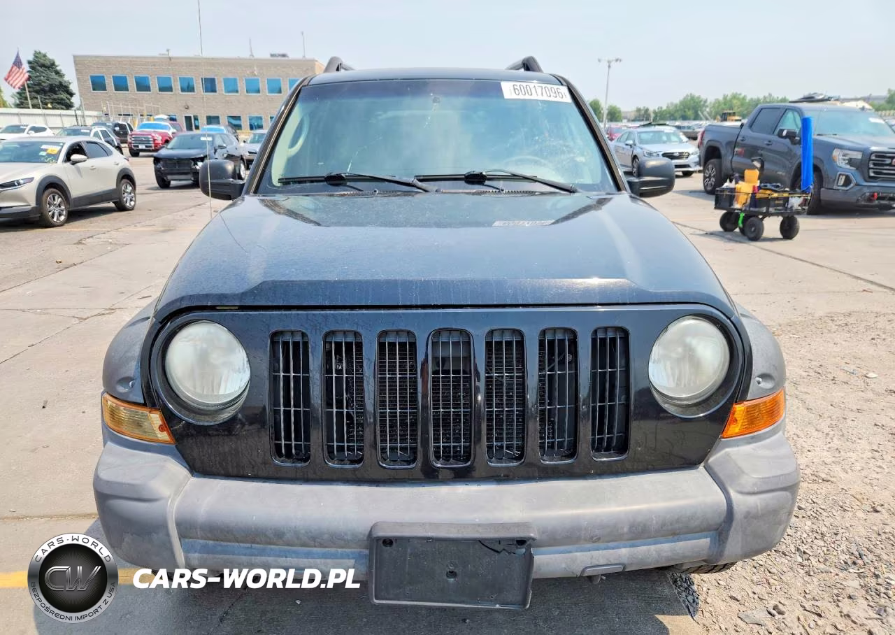 2005 Jeep Liberty Renegade VIN:1J4GL38KX5W704475 - 5