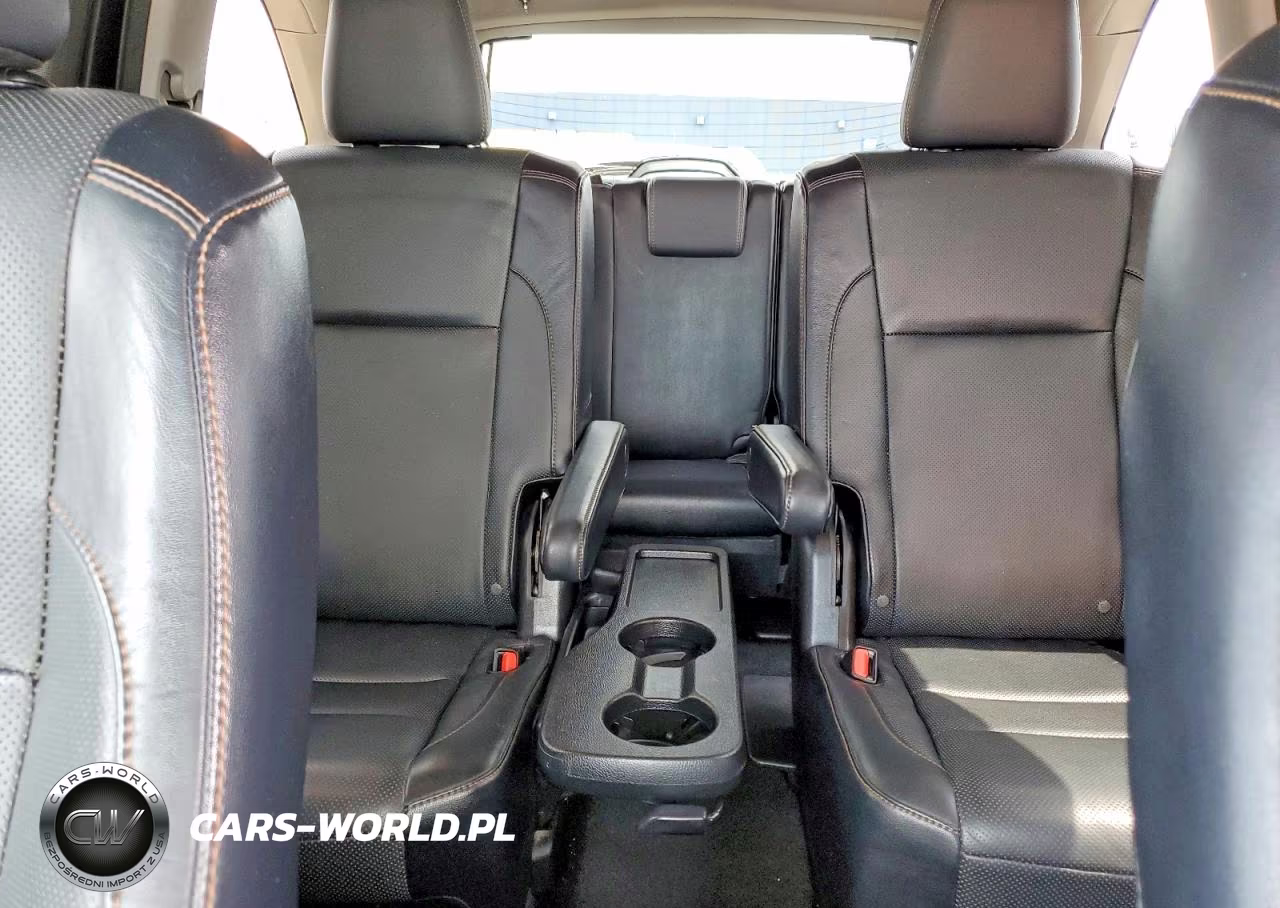 2016 Toyota Highlander Limited Platinum VIN:5TDDKRFH4GS267744 - 10