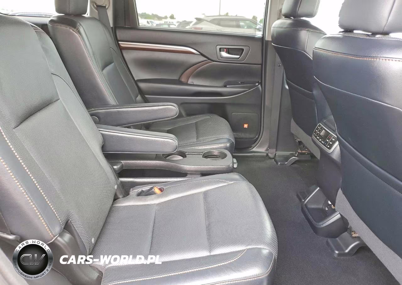 2016 Toyota Highlander Limited Platinum VIN:5TDDKRFH4GS267744 - 11