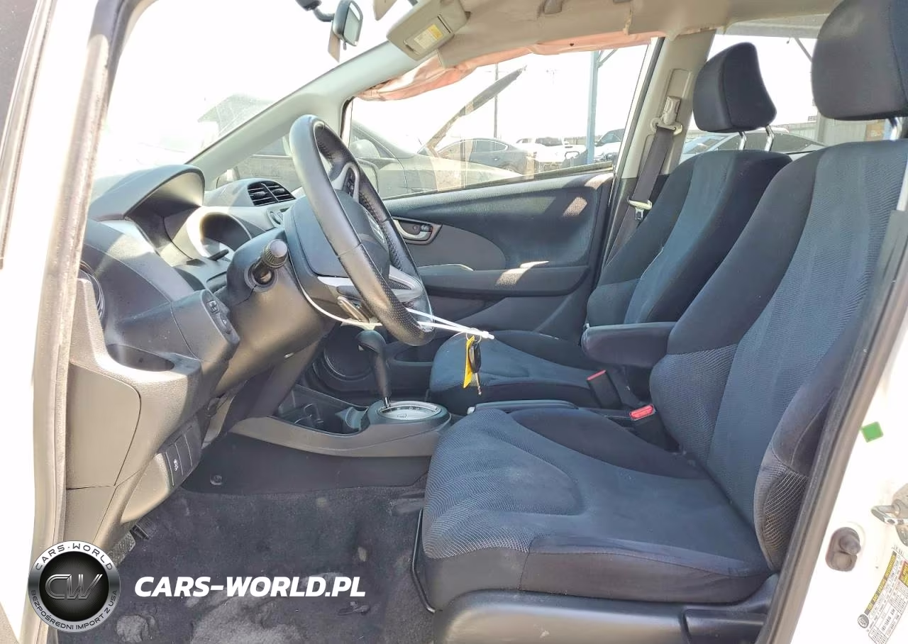 2011 Honda Fit Sport VIN:JHMGE8H54BC018015 - 7