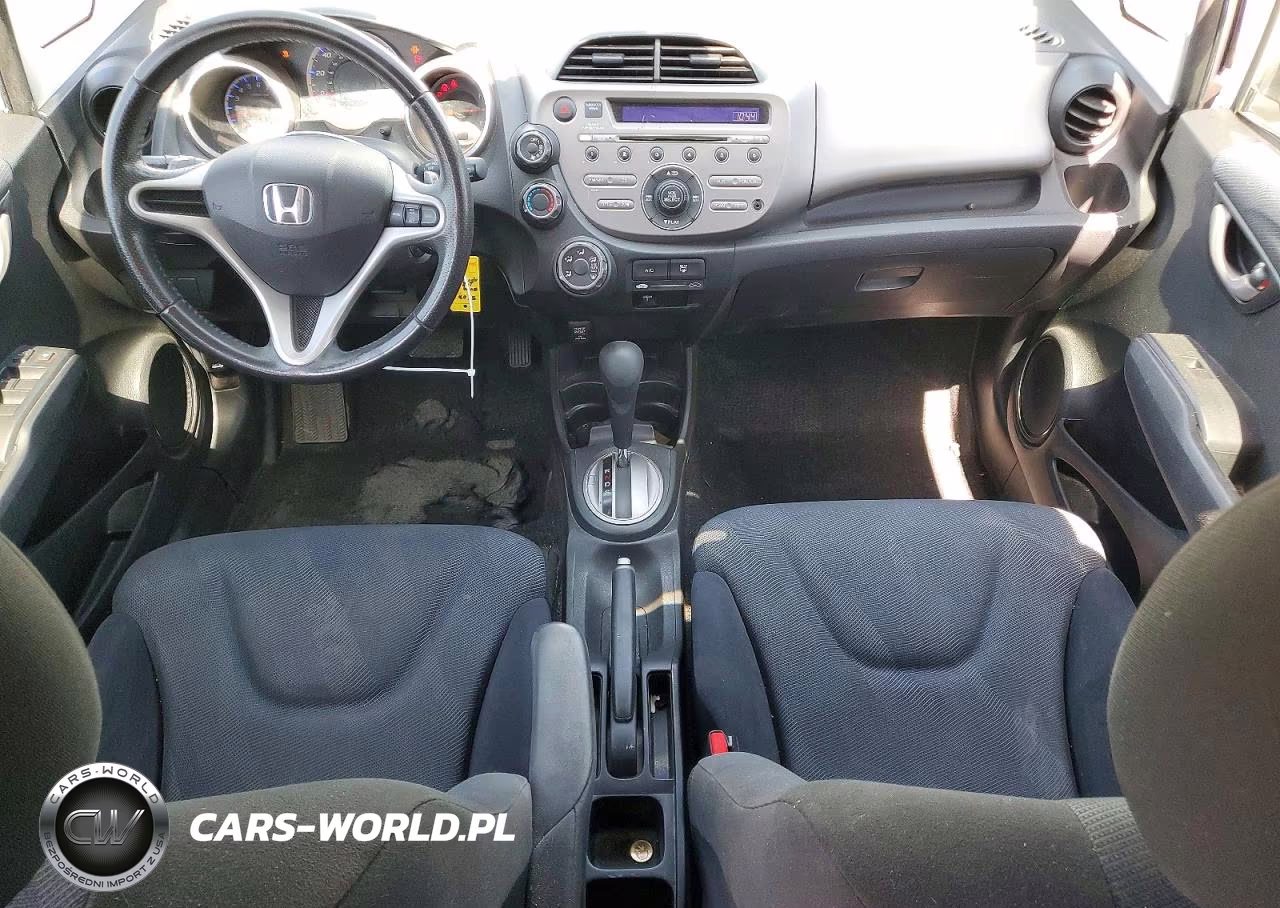 2011 Honda Fit Sport VIN:JHMGE8H54BC018015 - 8
