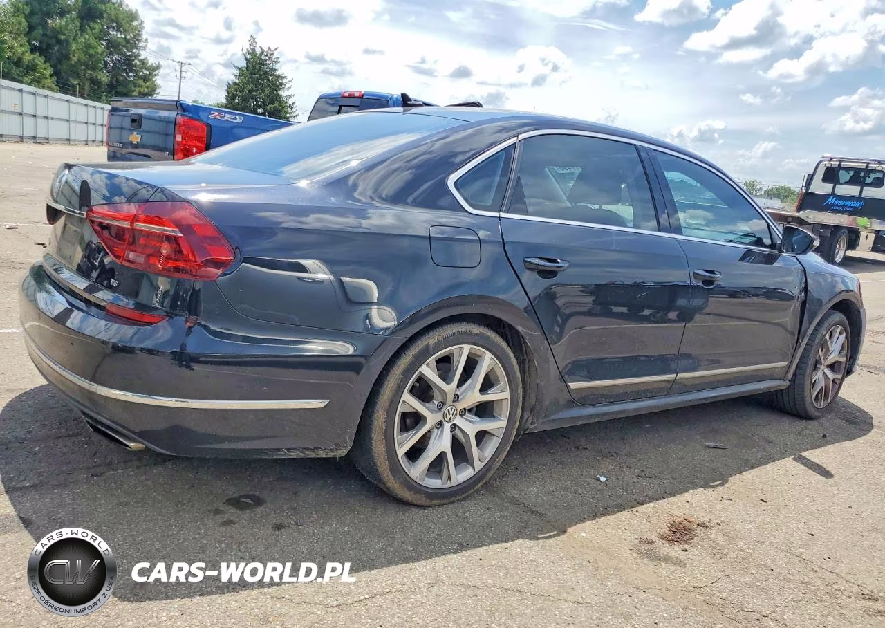2017 Volkswagen Passat Se VIN:1VWHM7A38HC061774 - 3