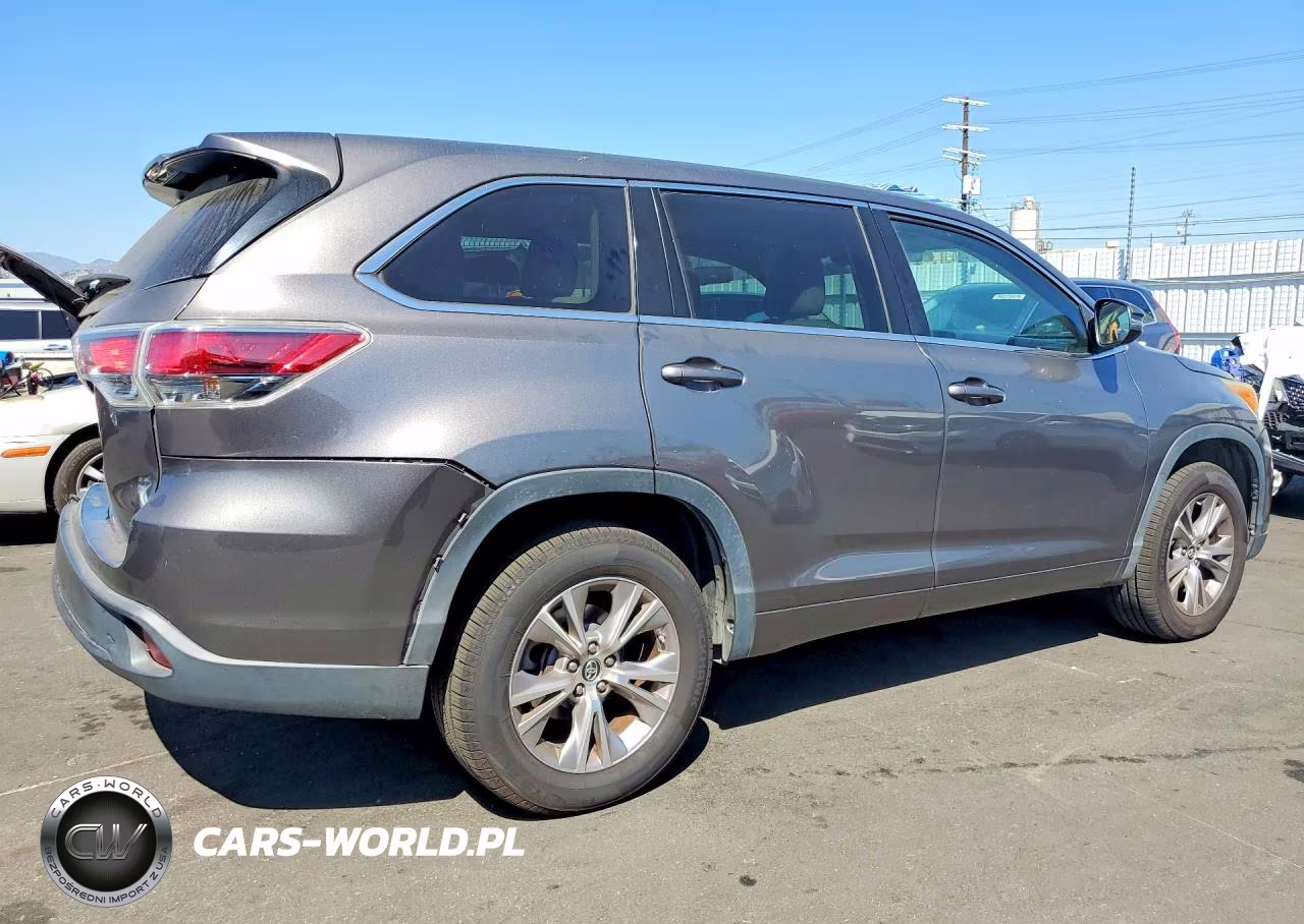 2016 Toyota Highlander Le Plus VIN:5TDZKRFH8GS121921 - 3