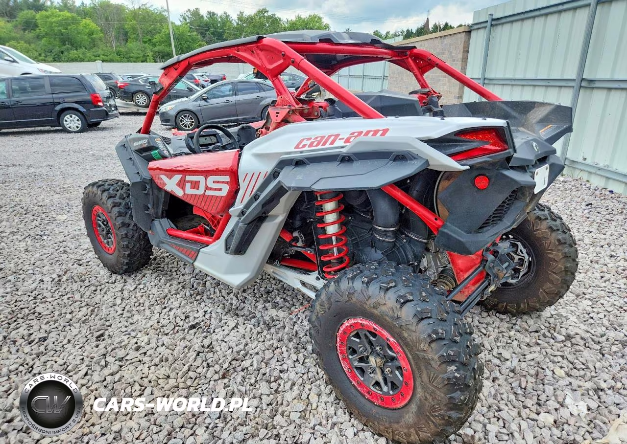 2025 Can-Am Maverick X3 Utility Vehicle VIN:3JBVDAV40SE000492 - 3