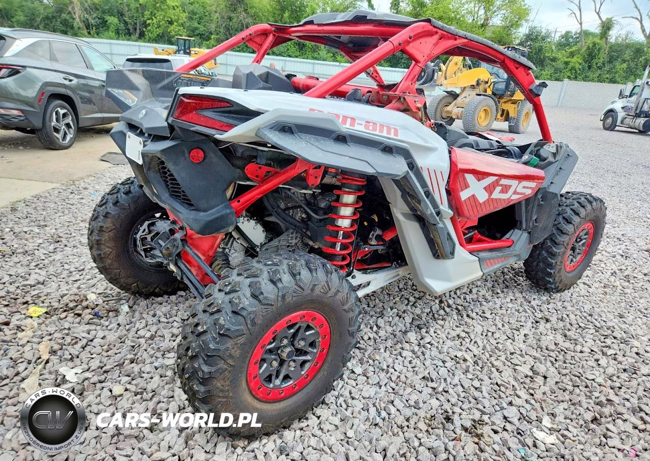 2025 Can-Am Maverick X3 Utility Vehicle VIN:3JBVDAV40SE000492 - 4