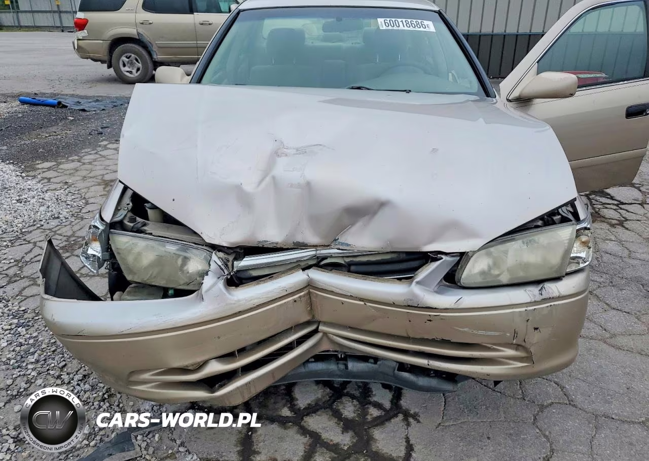 2000 Toyota Camry Le VIN:4T1BG22K9YU736918 - 11
