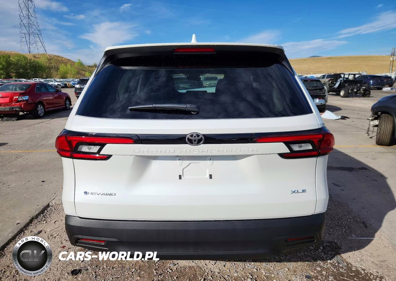 2026 Toyota Grand Highlander Hybrid Xle VIN:5TDACAB59TS102330 - 6