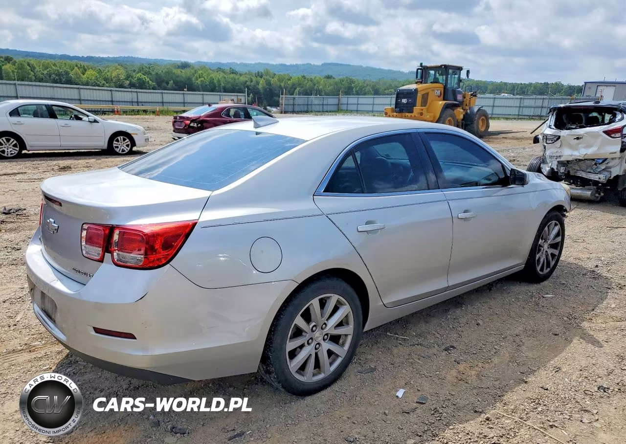 2015 Chevrolet Malibu 2Lt VIN:1G11D5SL5FF209651 - 3
