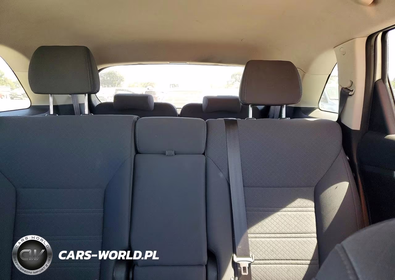 2020 Kia Sorento L VIN:5XYPG4A38LG623245 - 10