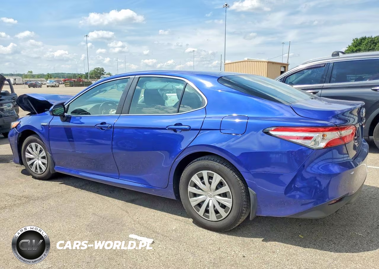2018 Toyota Camry Le VIN:4T1B31HK8JU508184 - 2