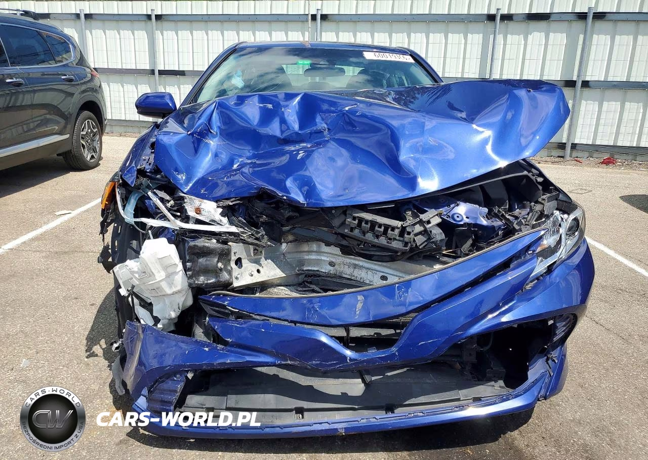 2018 Toyota Camry Le VIN:4T1B31HK8JU508184 - 5