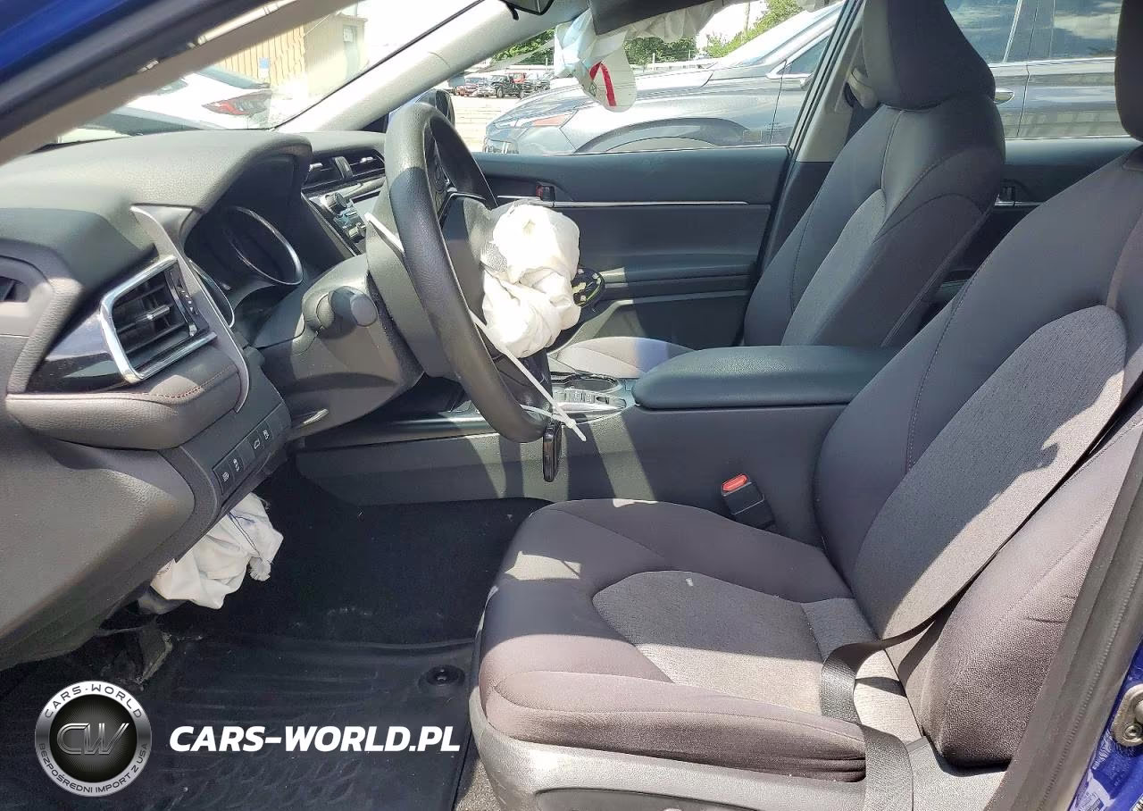 2018 Toyota Camry Le VIN:4T1B31HK8JU508184 - 7