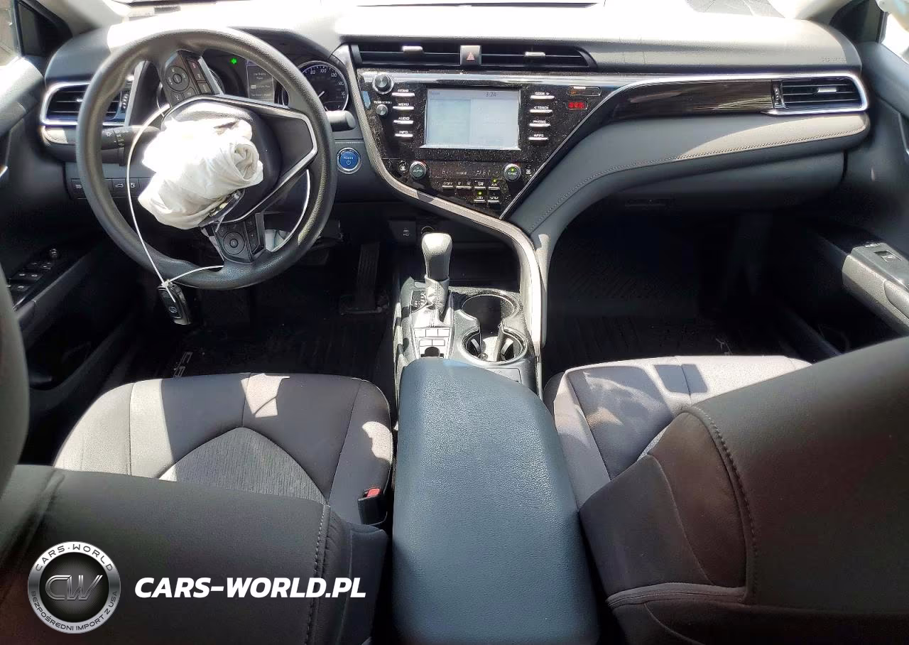 2018 Toyota Camry Le VIN:4T1B31HK8JU508184 - 8