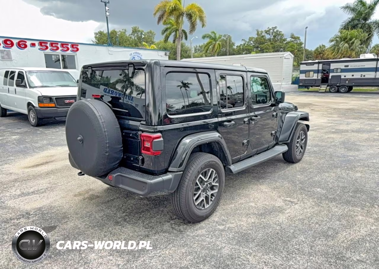 2025 Jeep Wrangler Sahara VIN:1C4PJXEN4SW508884 - 4