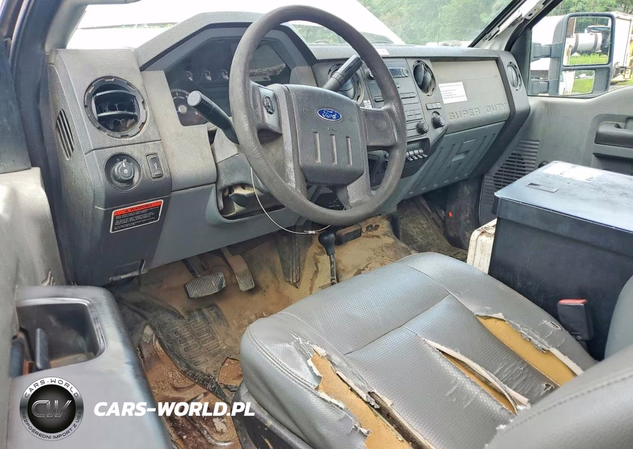 2012 Ford F450 Super Duty Bucket Truck VIN:1FDUF4HY6CEC63792 - 8