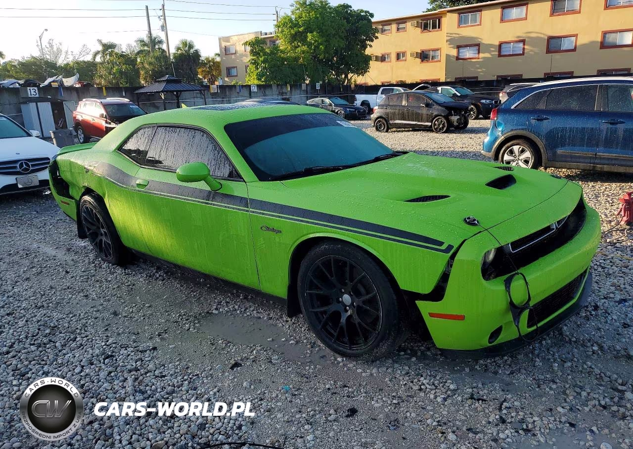 2015 Dodge Challenger Sxt Plus VIN:2C3CDZBT5FH705141 - 4