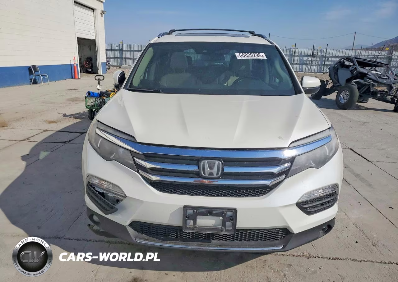 2016 Honda Pilot Touring VIN:5FNYF6H99GB077291 - 5