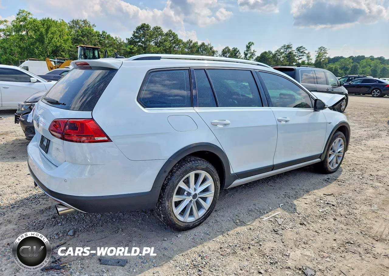 2017 Volkswagen Golf Alltrack S VIN:3VWH17AU2HM522015 - 3
