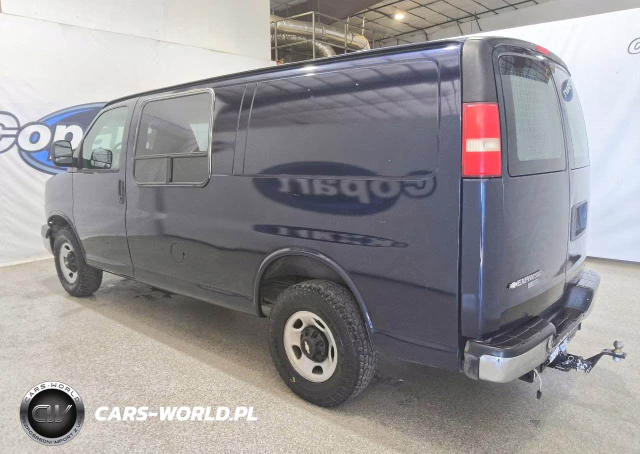 2011 Chevrolet Express G2500 VIN:1GCWGFCA8B1174019 - 2