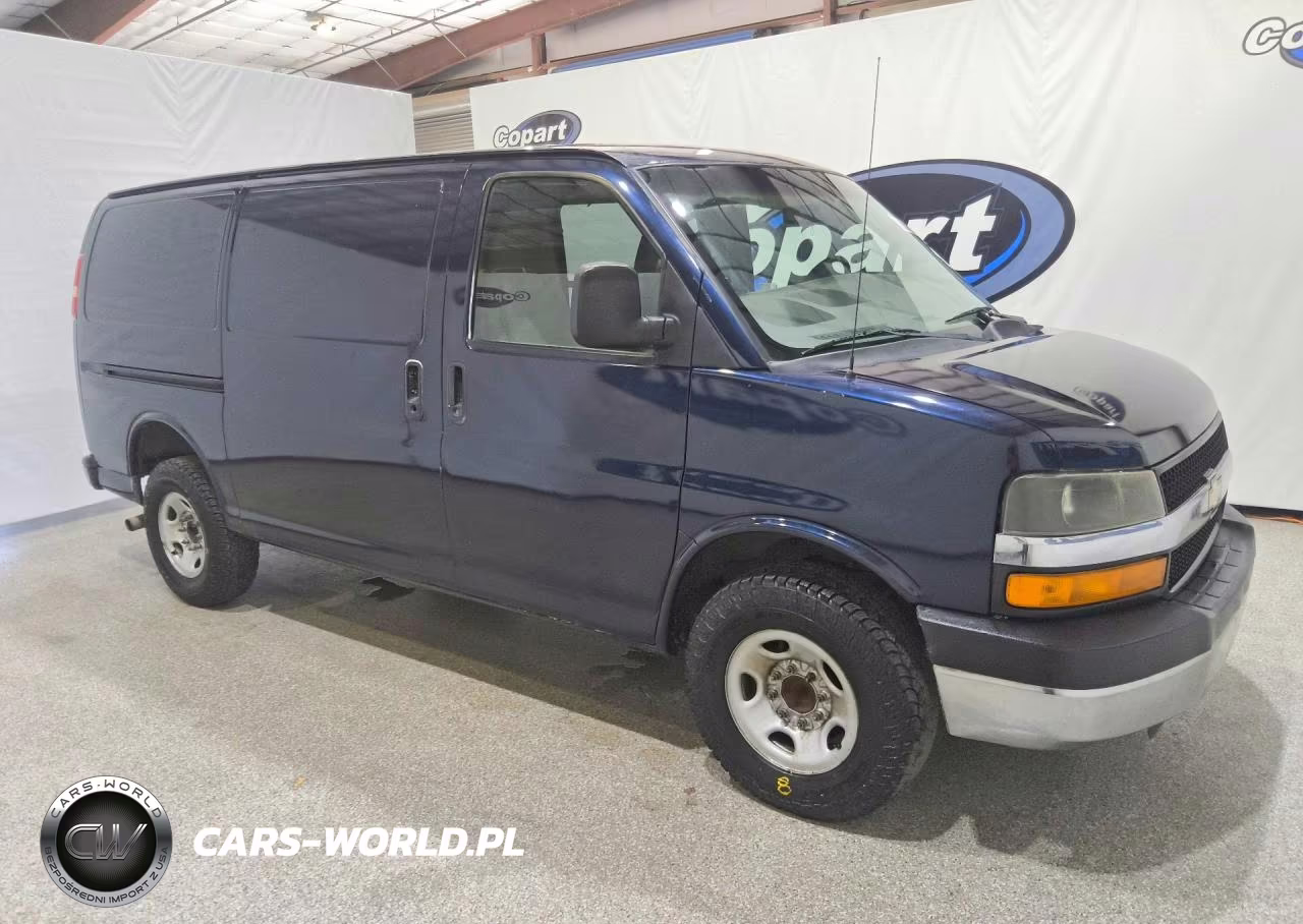2011 Chevrolet Express G2500 VIN:1GCWGFCA8B1174019 - 4