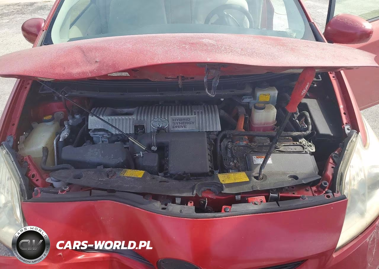 2013 Toyota Prius Two VIN:JTDKN3DU6D1726292 - 11