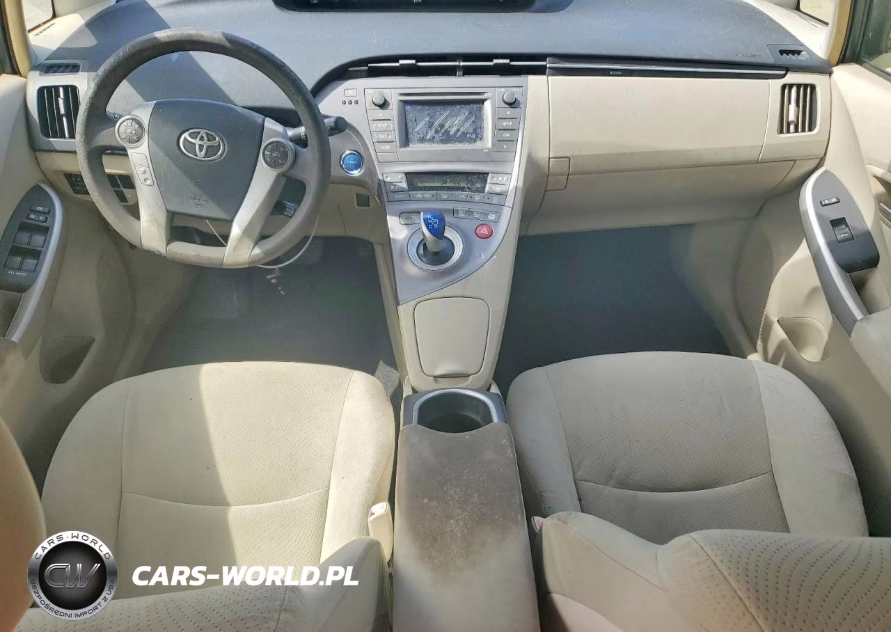2013 Toyota Prius Two VIN:JTDKN3DU6D1726292 - 8