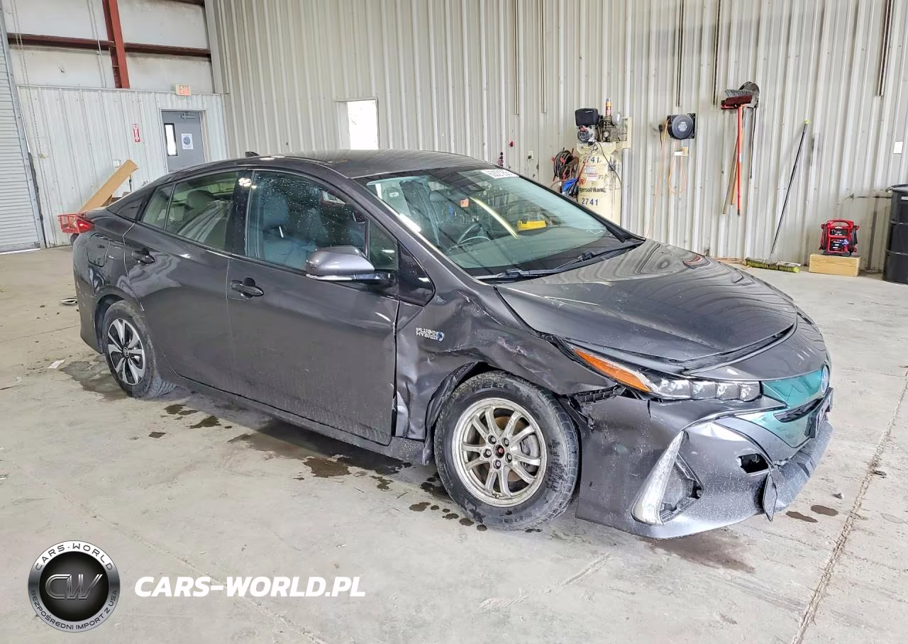 2017 Toyota Prius Prime Premium VIN:JTDKARFP8H3037628 - 4