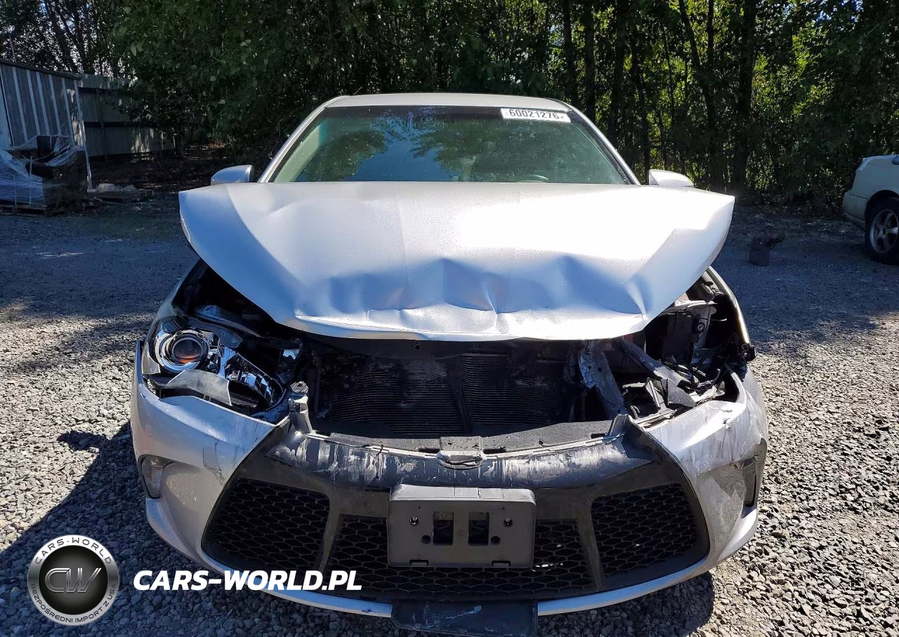 2017 Toyota Camry Se VIN:4T1BF1FK4HU647460 - 5