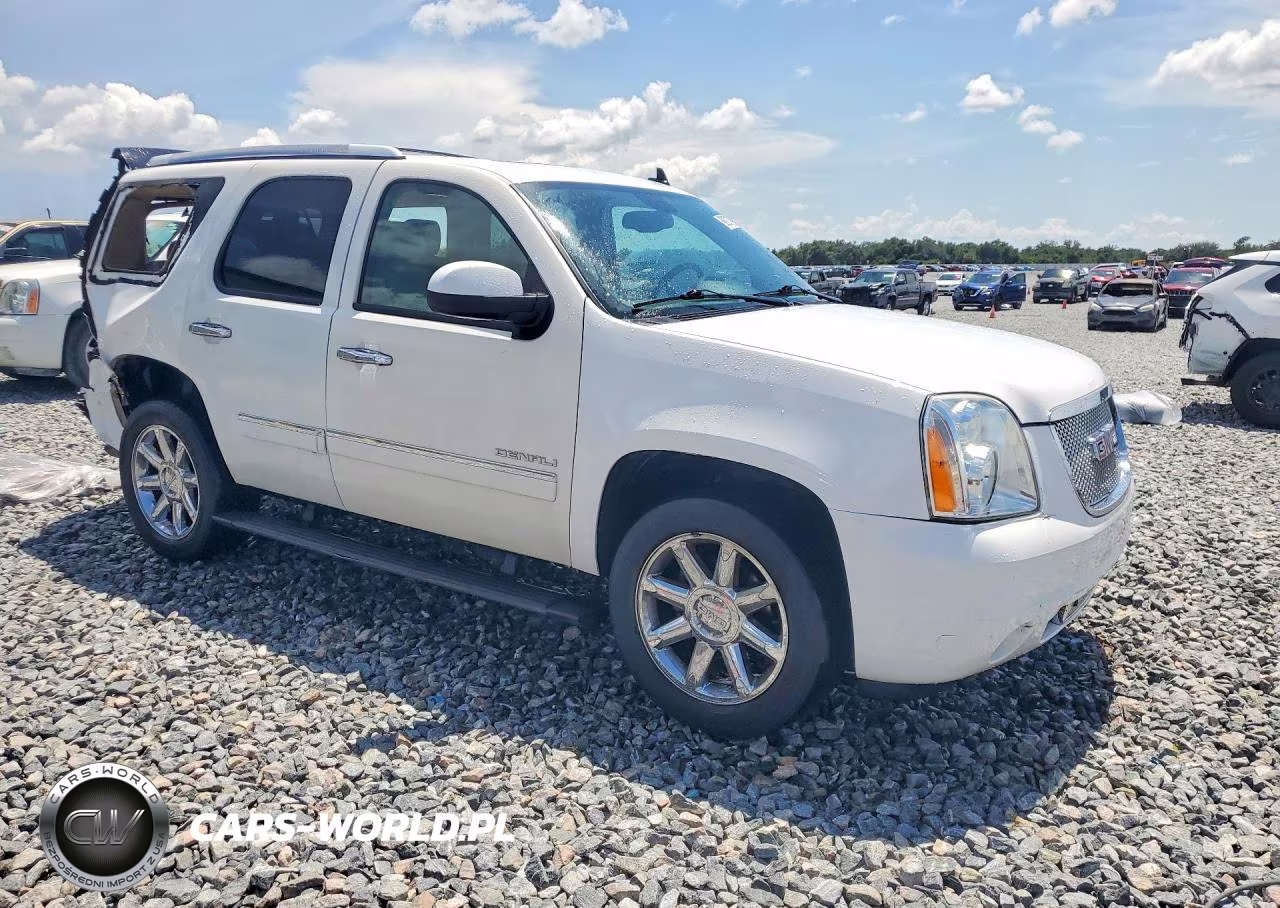 2013 GMC Yukon Denali VIN:1GKS2EEF8DR326034 - 4